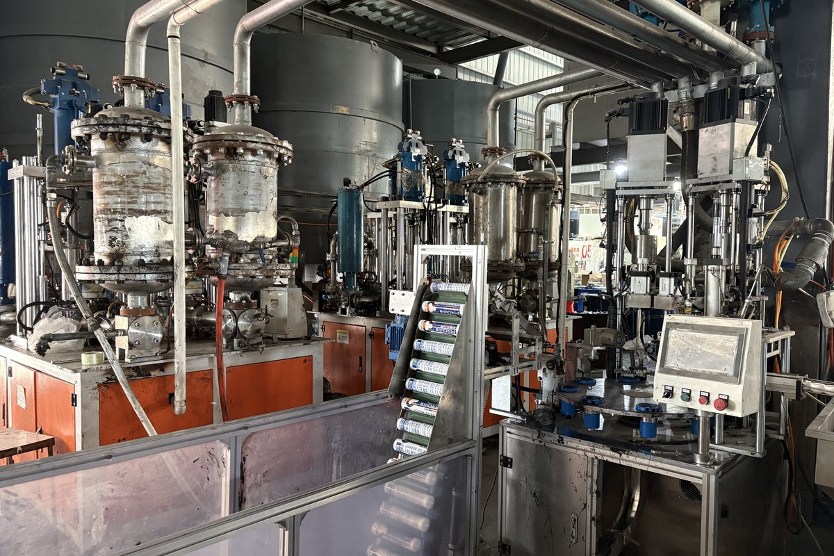 PIROI Silicone Sealant Filling Line with Cartridge and 590ml Foil Sausage Lines